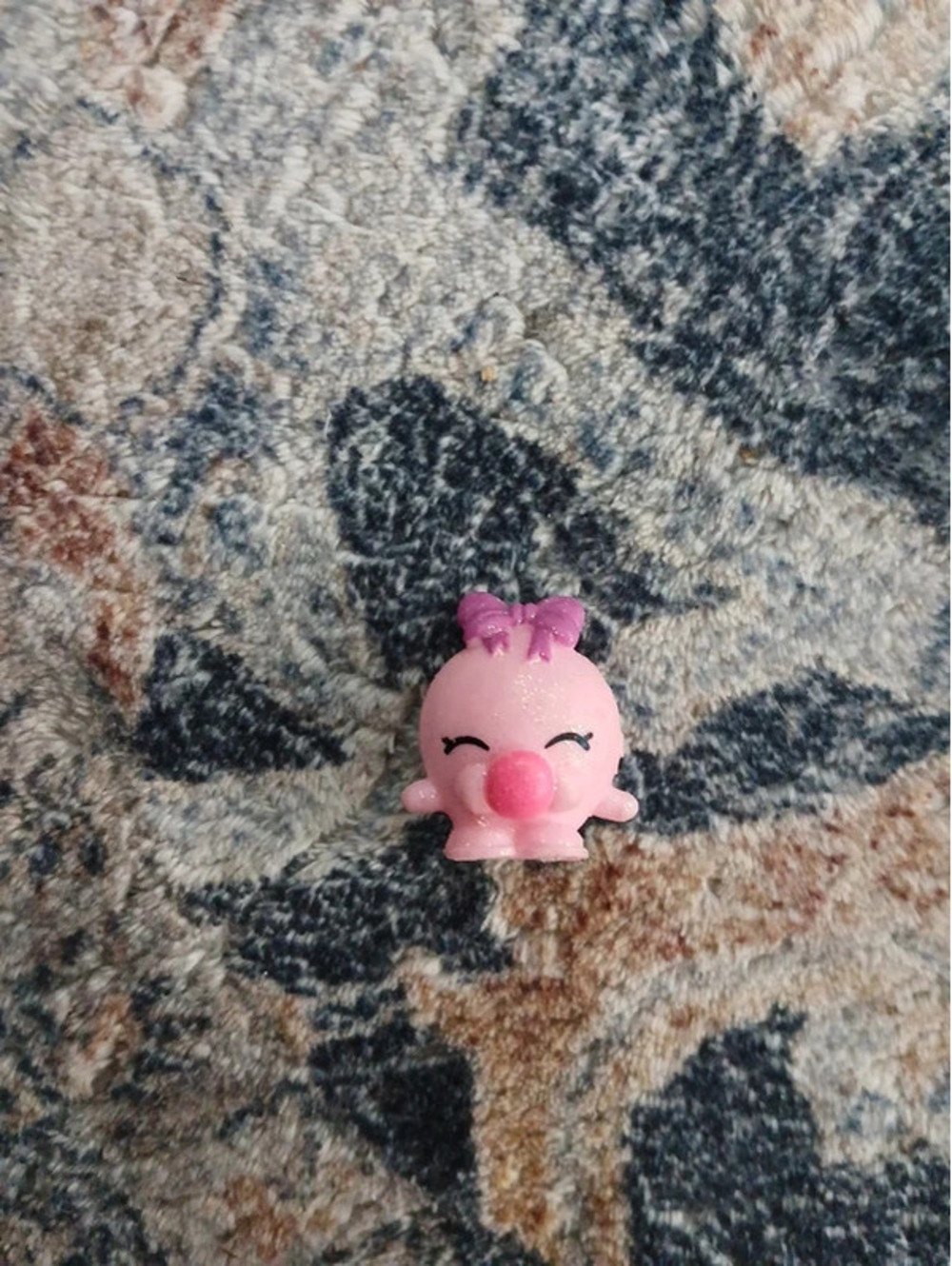 Bubbles, shopkins